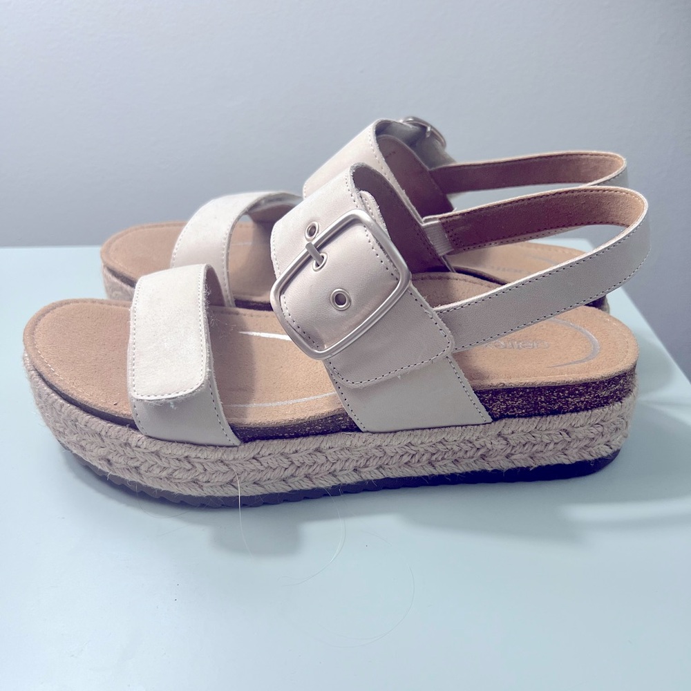 Aetrex Platform Espadrilles in nude/light beige; Size 40 EU, Size 9-9.5 U.S.